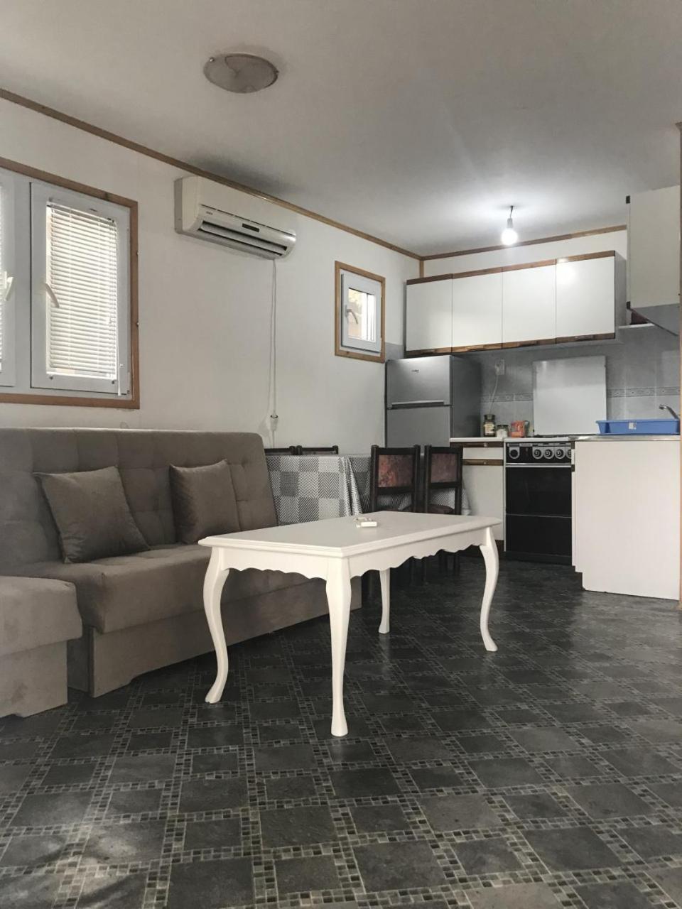 Ada Bojana Apartmani 乌尔齐尼 外观 照片